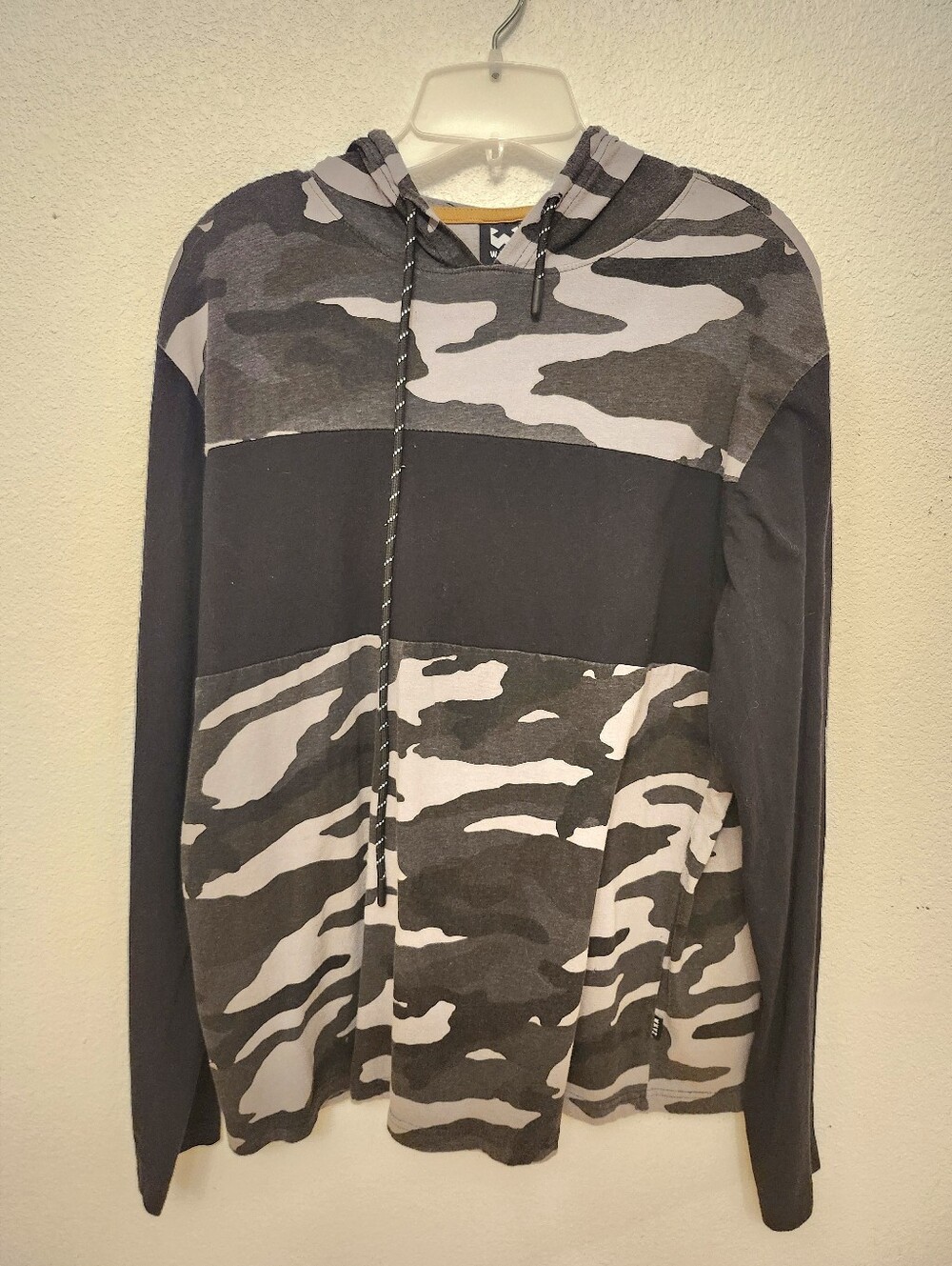 Men's Black & Gray Camo Lightweight Hooded Shirt Jacket - Casual Layering
